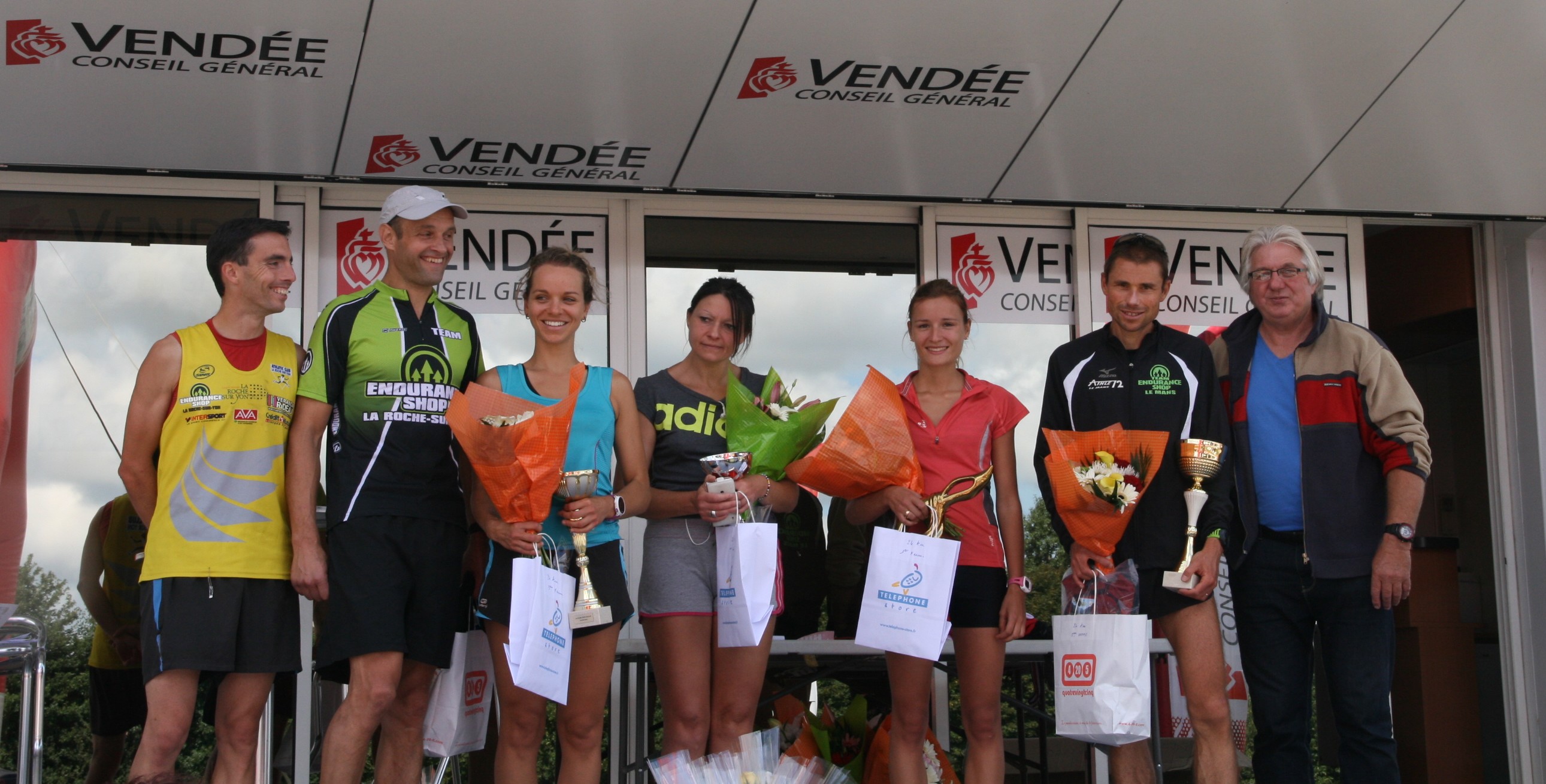 Podium24Dpre.jpg